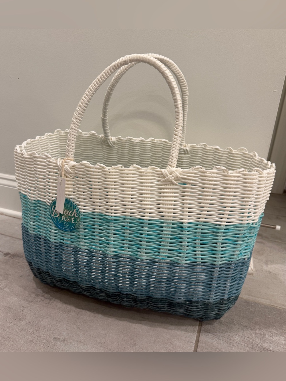 🌸🌸Adorable Woven Waterproof Plastic Straw Tote Bag perfect for many occasions 🌸